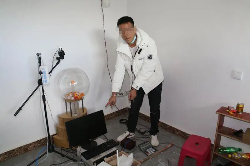 图1.jpg